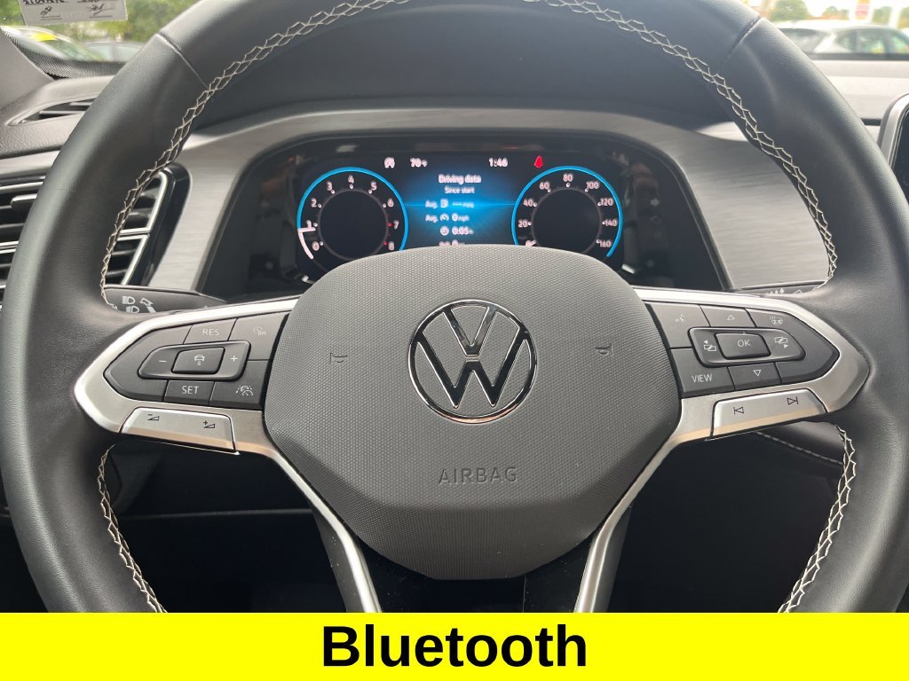 Certified Used 2026 Mountain Lake Blue Metallic Volkswagen SE w/Technology image 2