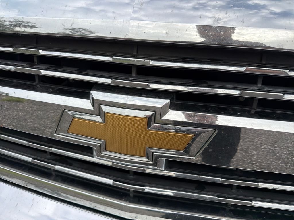 Used 2015 Gray Chevrolet LT image 14