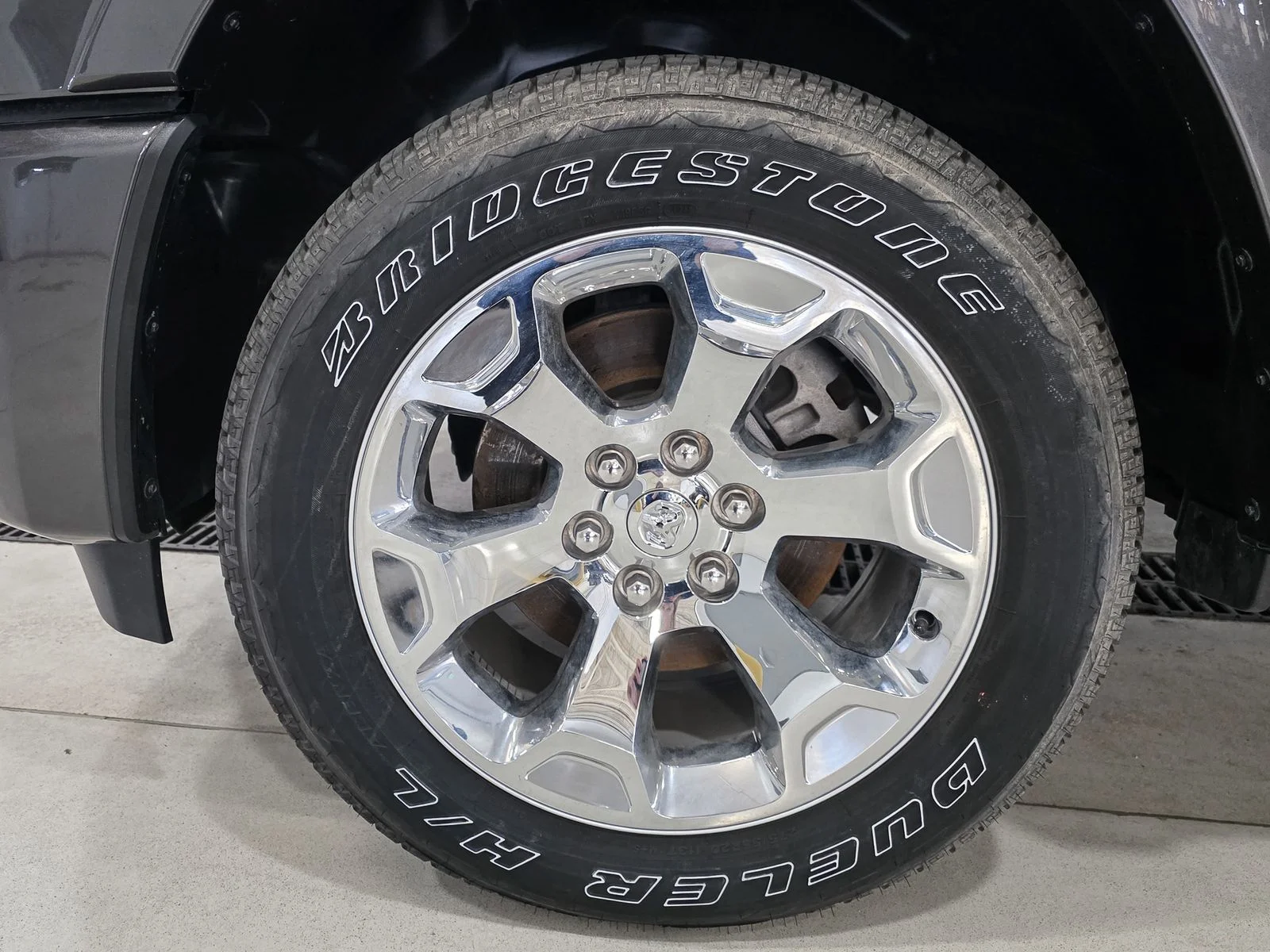 New 2026 Granite Crystal Metallic Clear-Coat Exterior Paint RAM Big Horn/Lone Star image 17