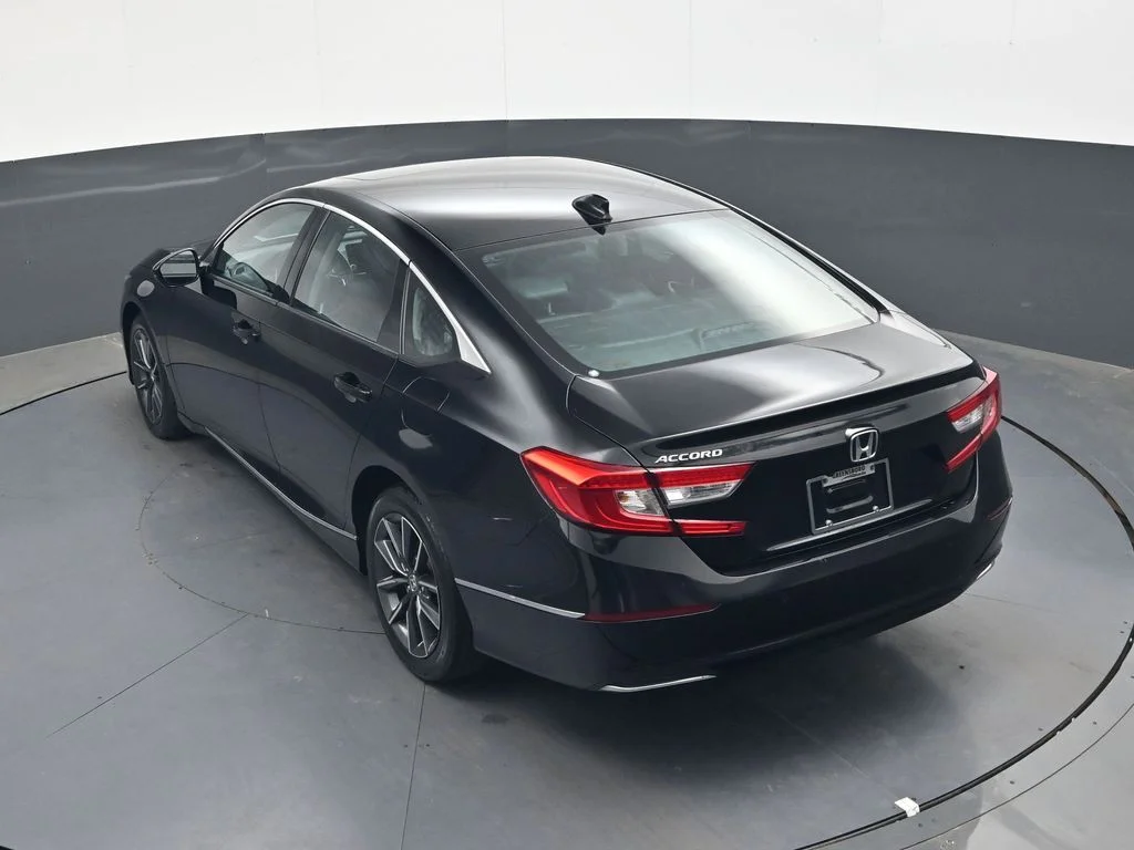 Used 2022 Crystal Black Pearl Honda EX-L image 26