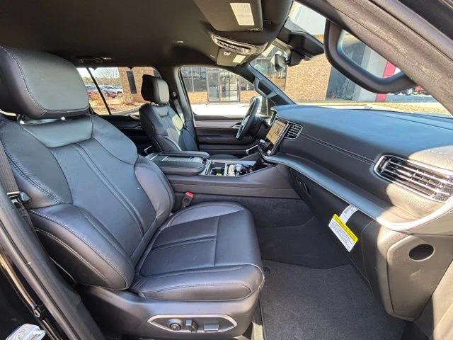 New 2026 High Gloss Black Jeep Limited Altitude image 8