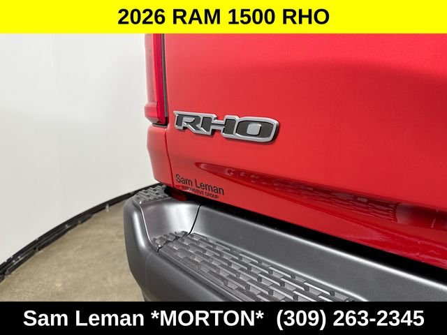 New 2026 Molten Red Pearl-Coat Exterior Paint Ram RHO image 40