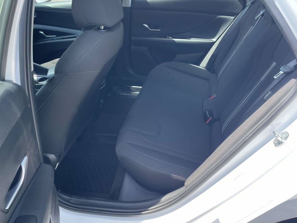 Used 2024 White Hyundai SEL image 11