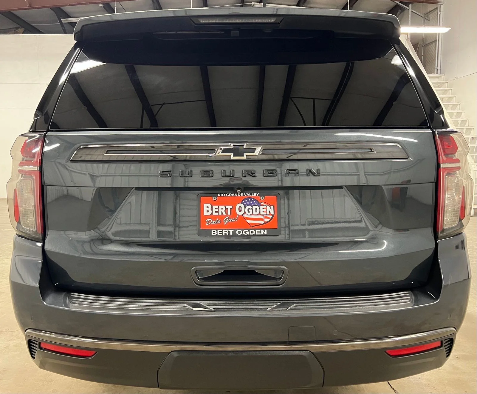 Used 2022 Gray Chevrolet Z71 image 5
