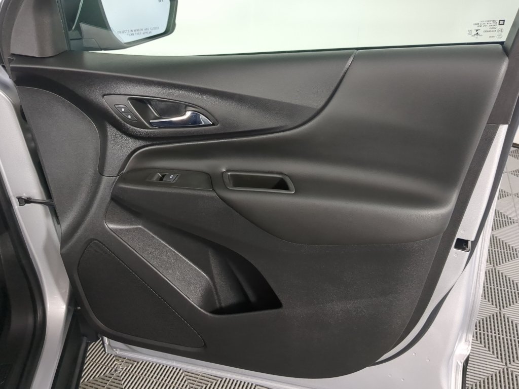 Used 2022 Silver Ice Metallic Chevrolet LT image 21
