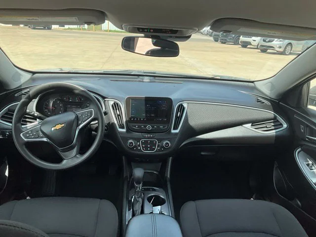 Used 2025 Gray Chevrolet LT image 3