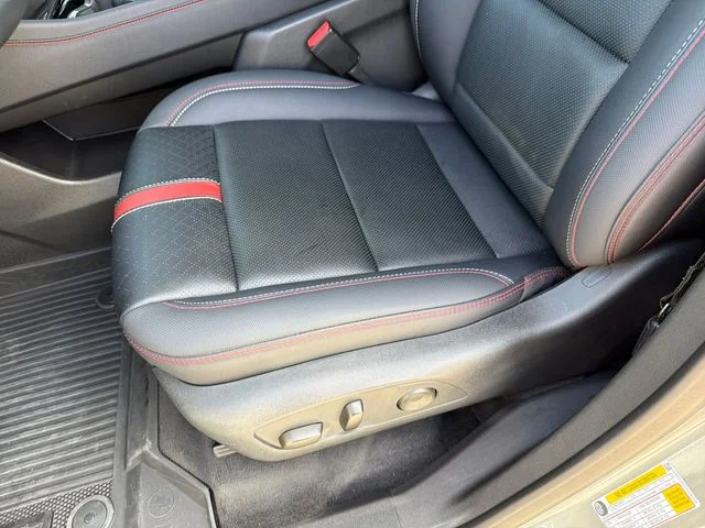 Used 2025 Gray Chevrolet RS image 19