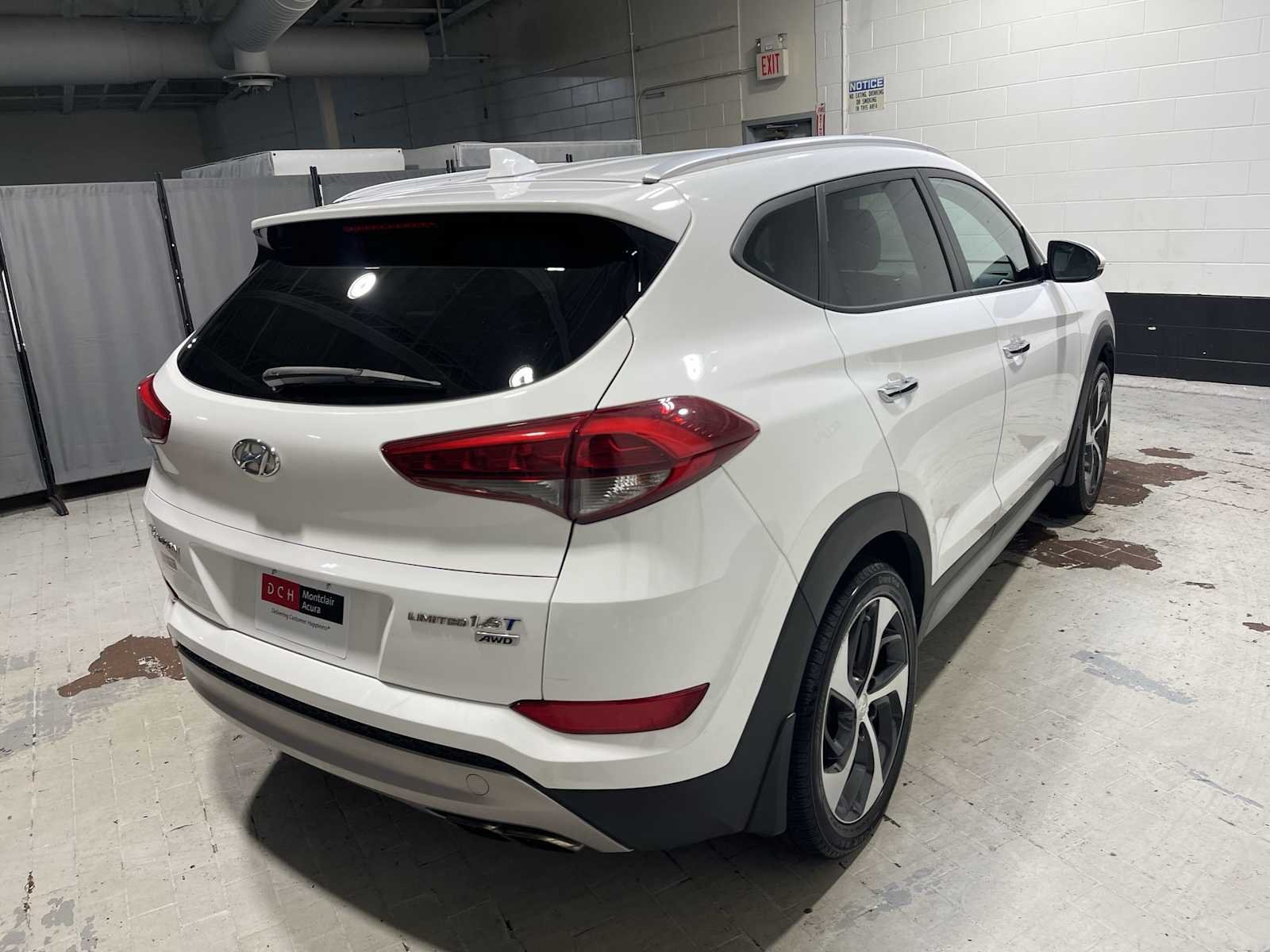 Used 2018 Dazzling White Hyundai Limited image 26