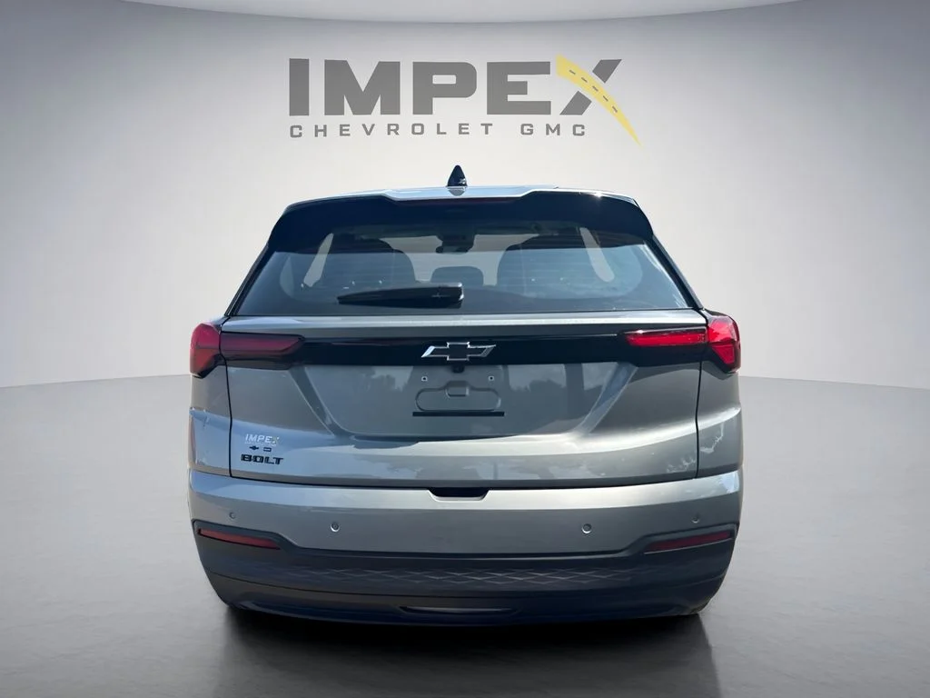 Used 2027 Gray Chevrolet LT image 4