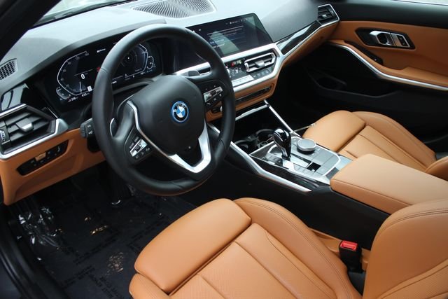 Used 2022 Gray BMW 330e xDrive image 3