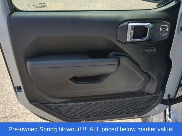 Used 2024 Silver Jeep Sport S image 20