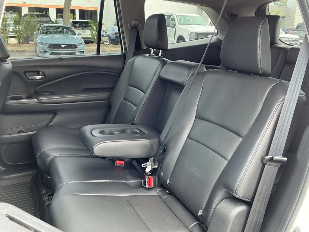 Used 2019  Honda EX-L image 26