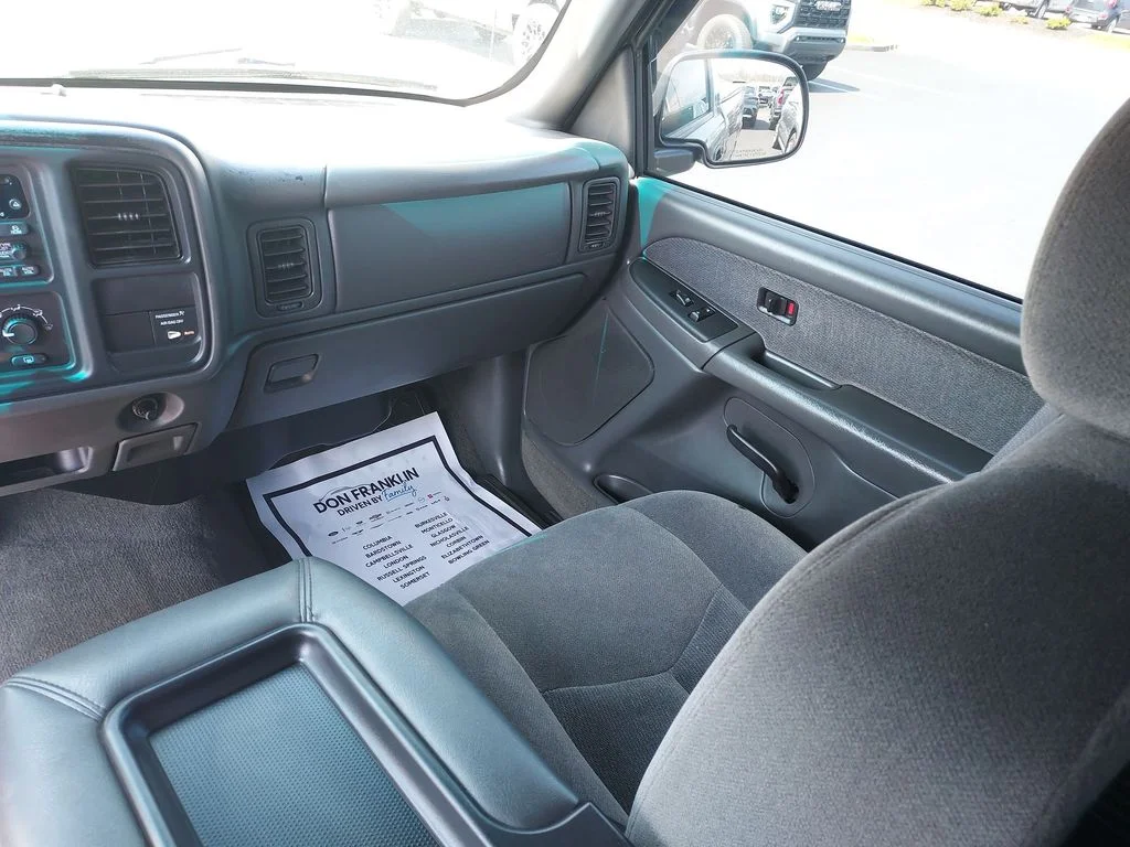 Used 2003 Gray GMC SLE image 11