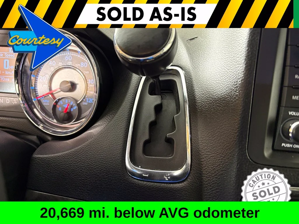 Used 2014 Silver Chrysler Touring image 20