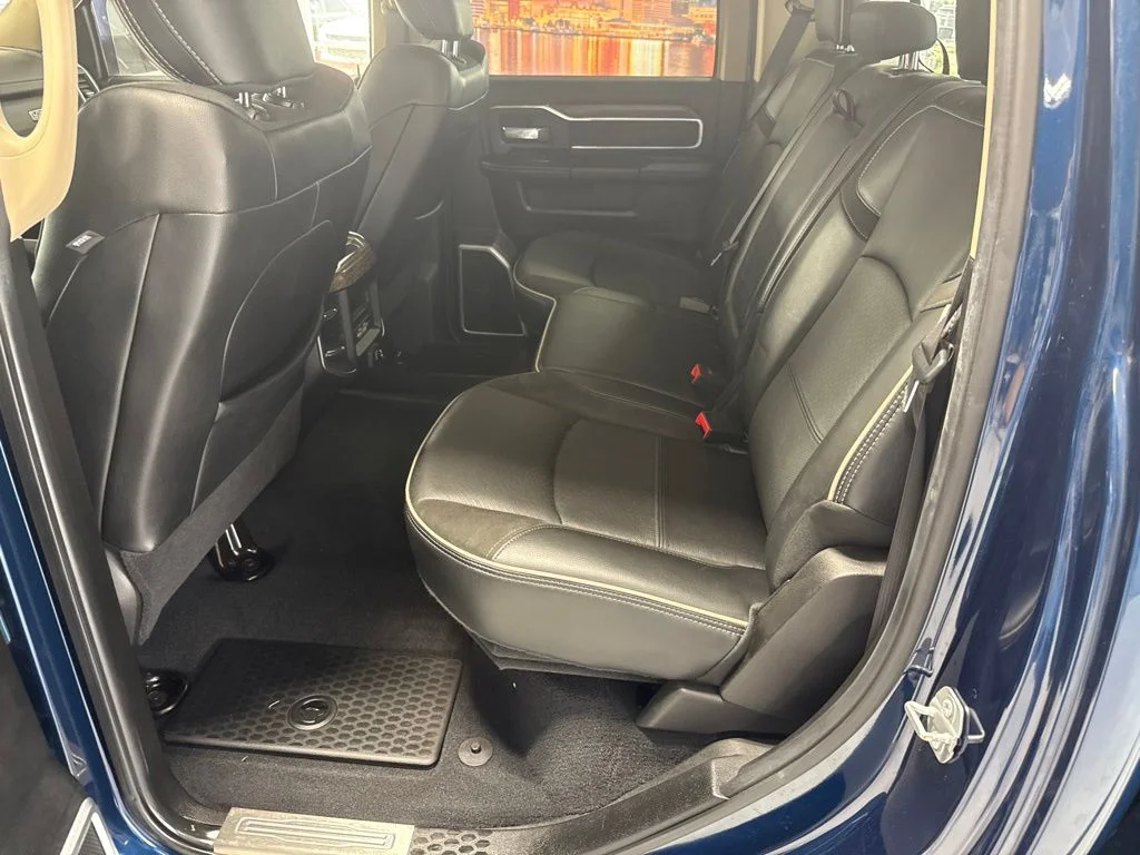 Used 2019 Blue Ram Laramie image 12