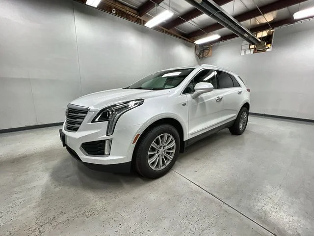 2017 Cadillac XT5 AWD Luxury's photo
