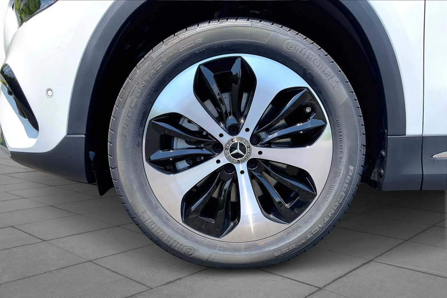 New 2026 Polar White Mercedes-Benz GLA 250 image 11