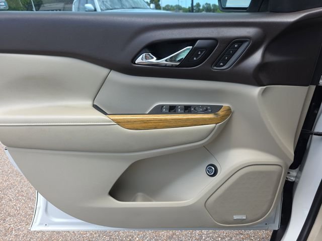 Used 2017 White Frost GMC Denali image 18