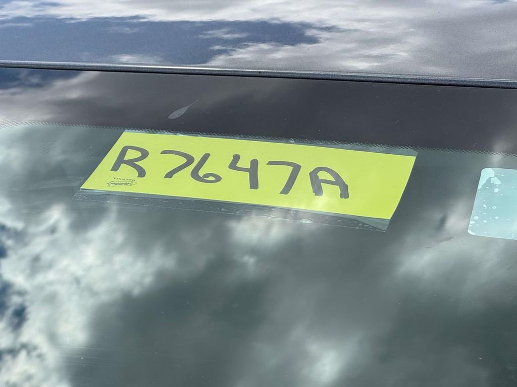Used 2021 Gray Nissan SV image 13