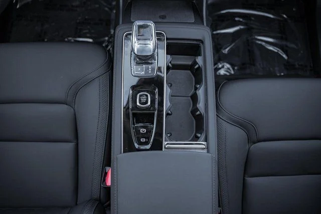 2026 Volvo XC90 Plus - Photo 23