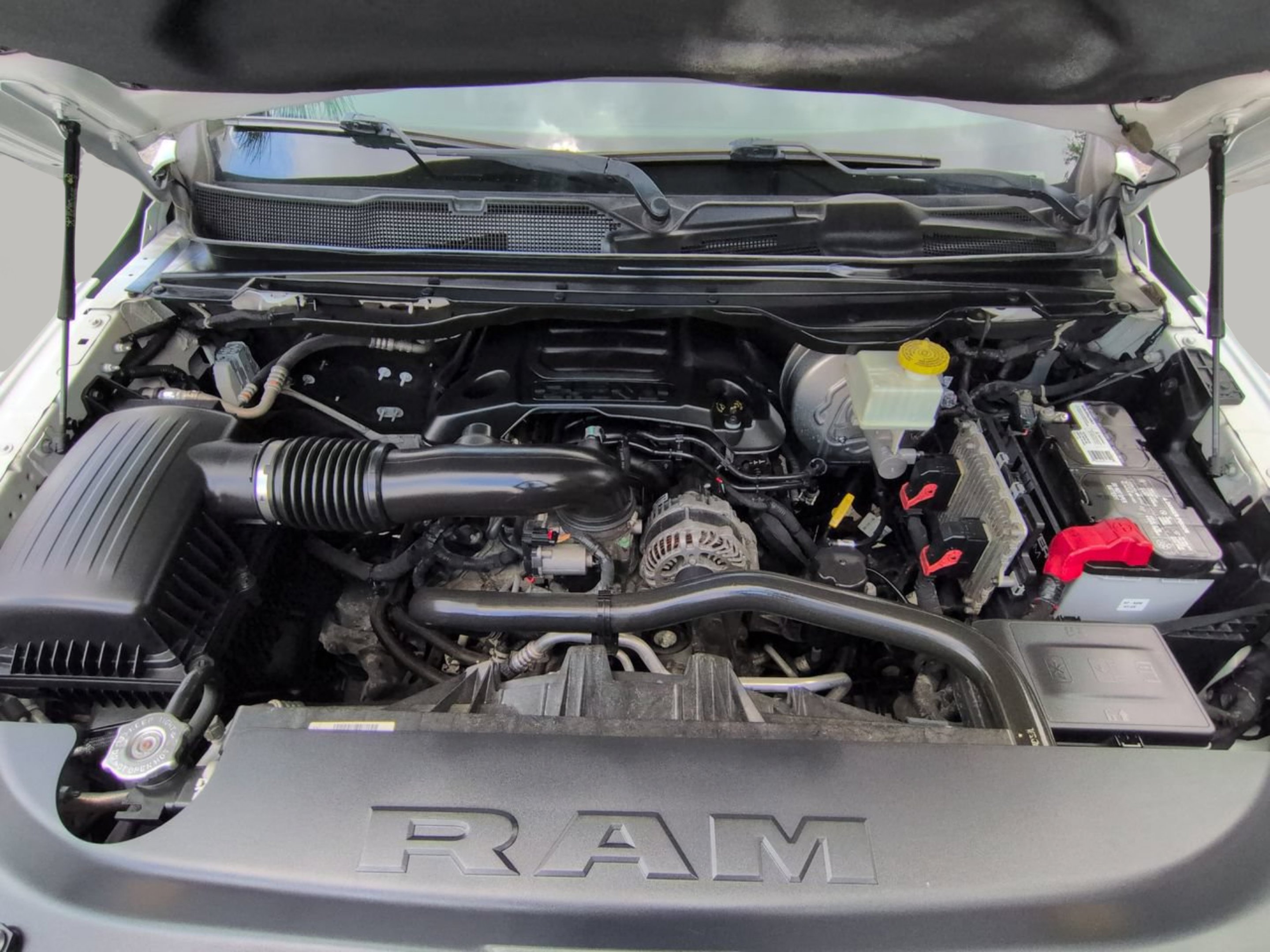 Used 2019 Bright White Clearcoat Ram Big Horn/Lone Star image 15