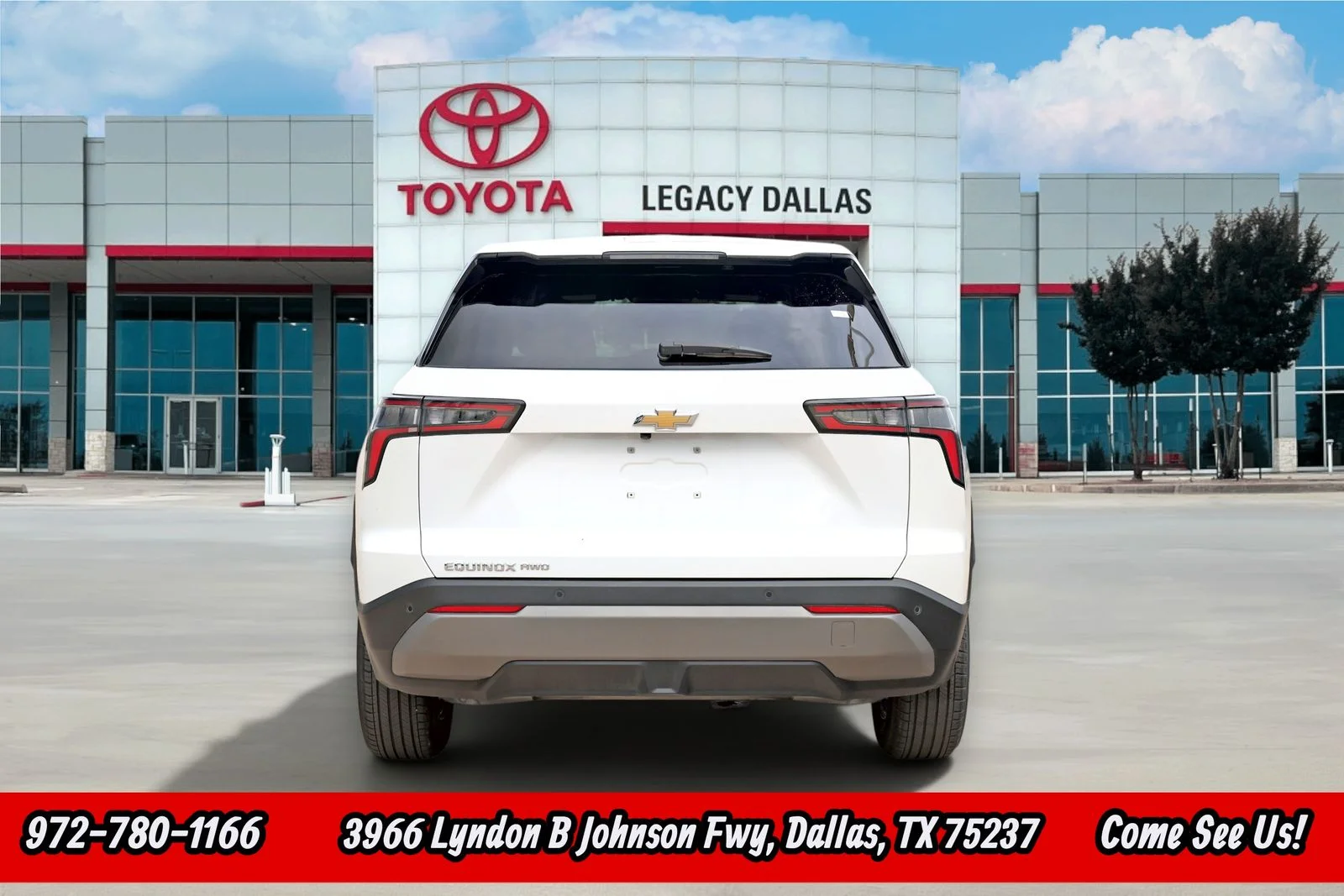 Used 2025 White Chevrolet LT image 9