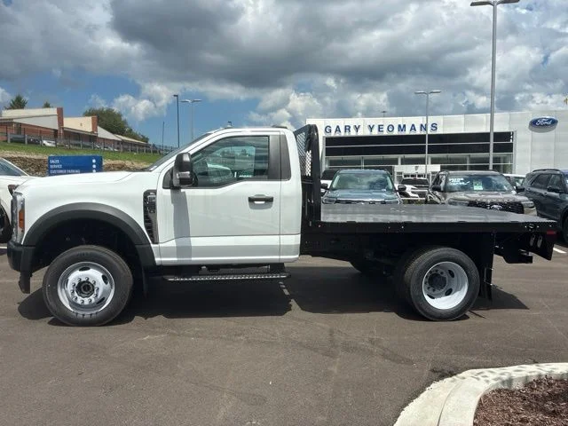 New 2026 Oxford White Ford F-550® XL image 2
