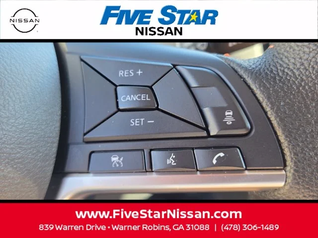 Used 2025 White Nissan 1.6 SR image 27