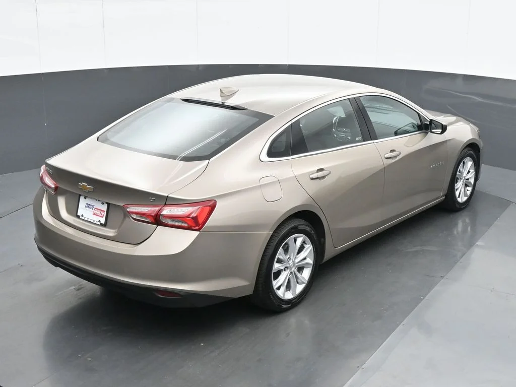 Used 2022 Gray Chevrolet LT image 21