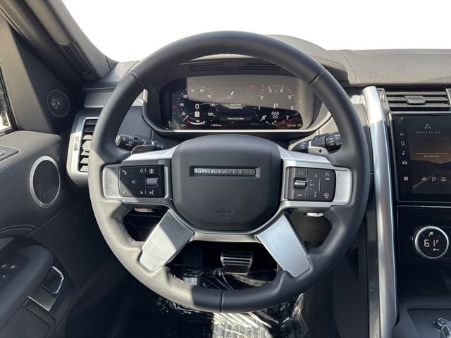 Certified Used 2025 Gray Land Rover Dynamic SE image 13