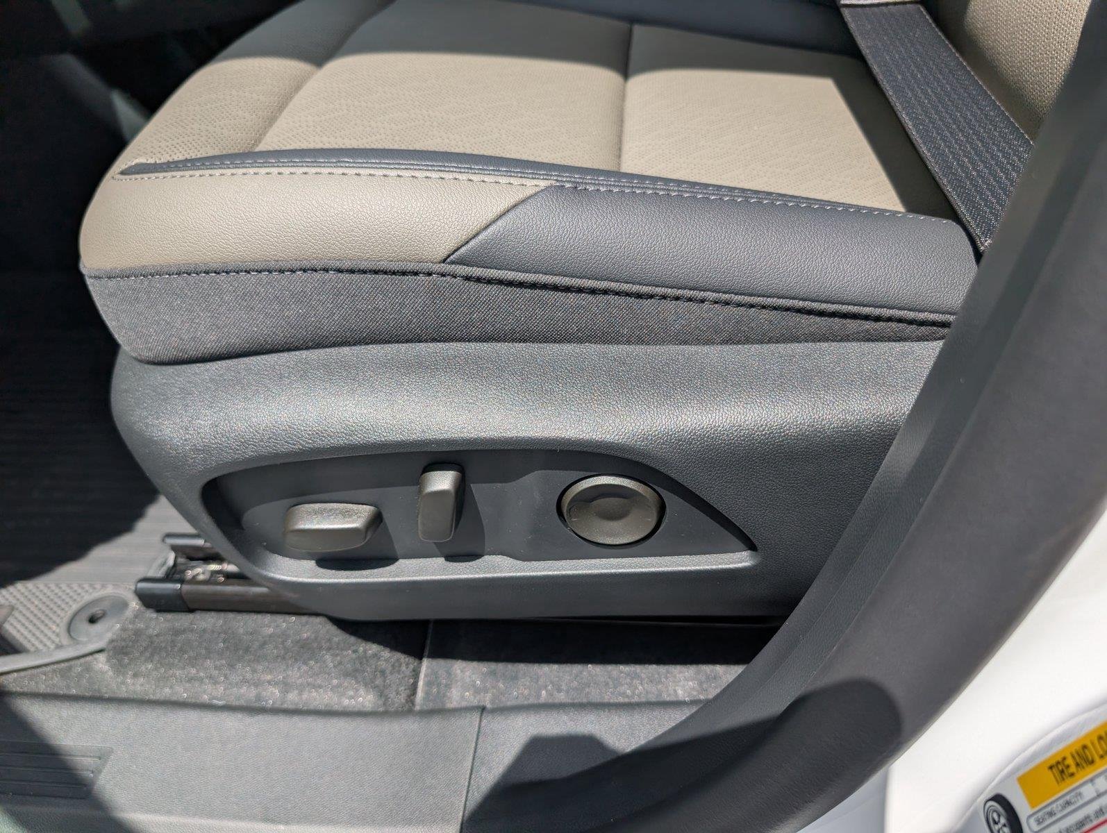 New 2026 Summit White Chevrolet LT image 16