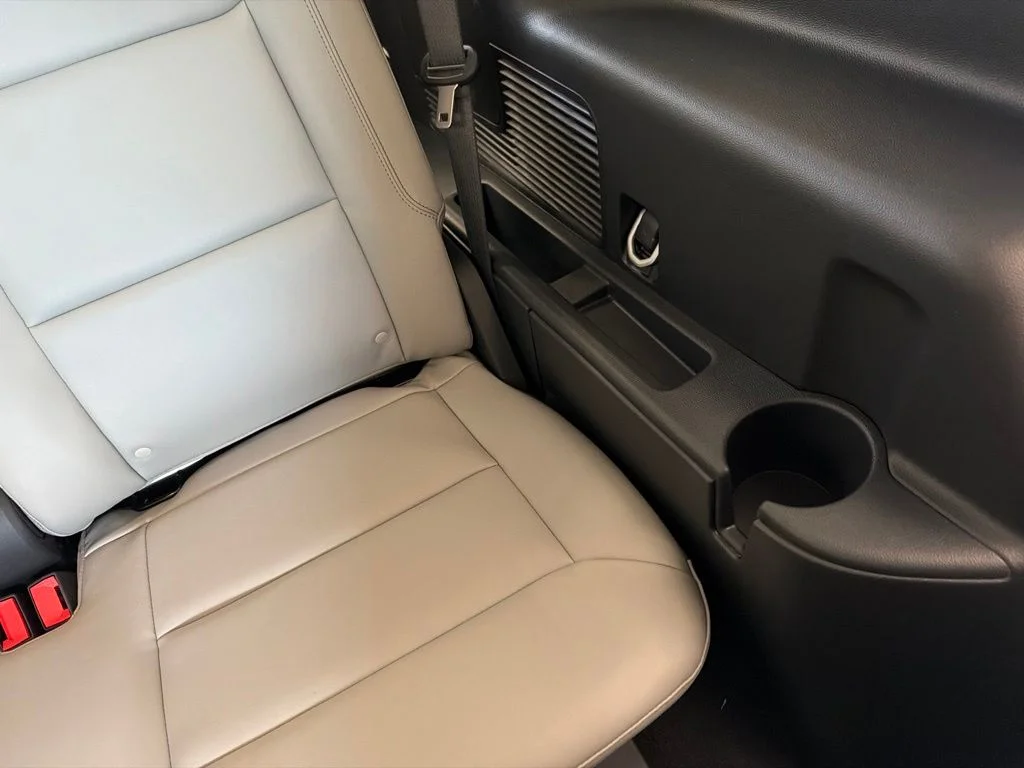 New 2026 Space White Metallic Ford Active image 31