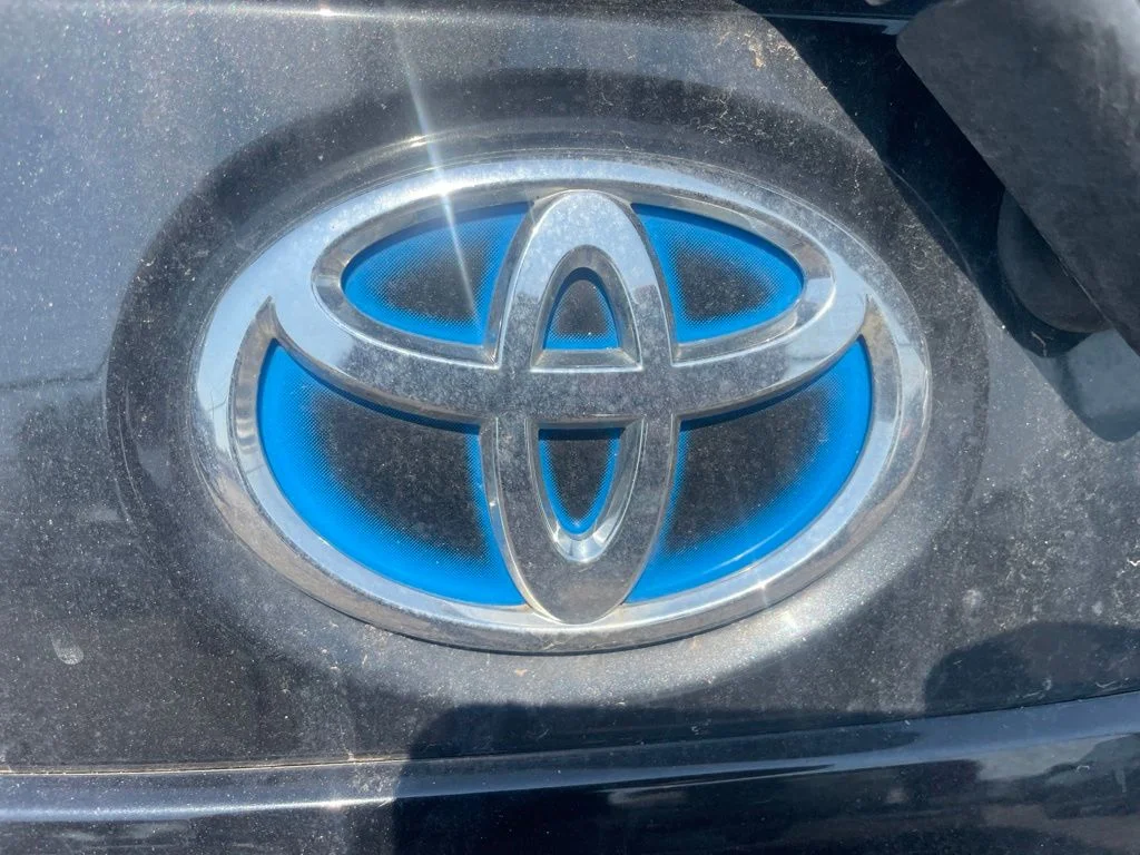 Used 2015 Black Toyota Two image 7