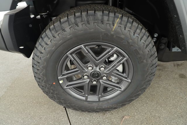 New 2026 Anvil Clear-Coat Exterior Paint Jeep Sport S image 7