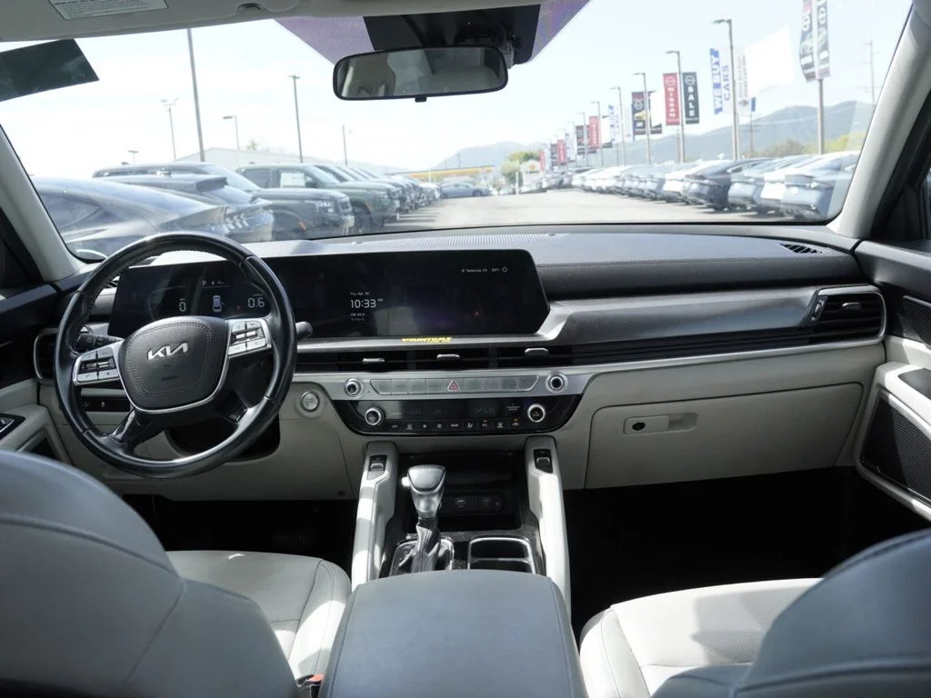 Used 2023 Gray Kia S image 19
