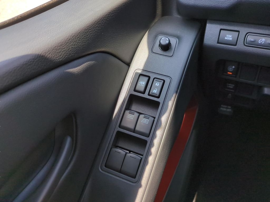 New 2026 Citrus Strike Nissan Crew Cab PRO-X® image 18