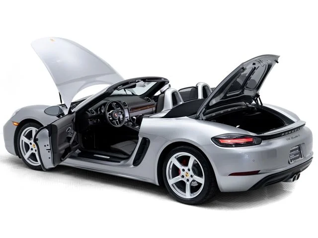 Certified Used 2017  Porsche S image 28