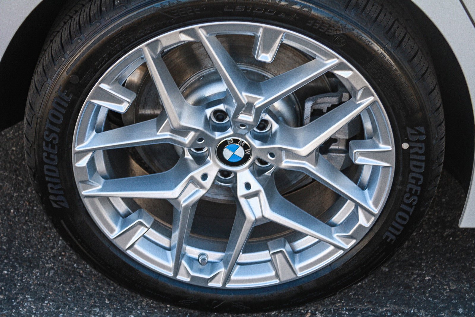 New 2026 Alpine White BMW 330i NA xDrive image 11