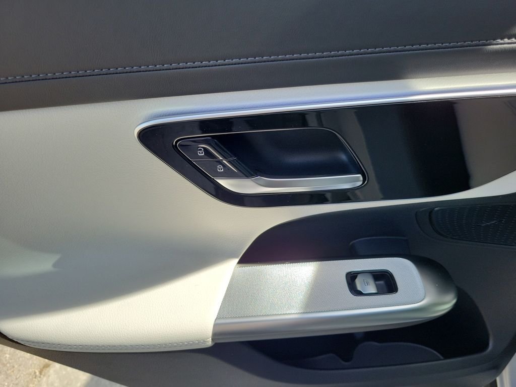 New 2027 MANUFAKTUR Alpine Grey Mercedes-Benz GLC 300 image 15