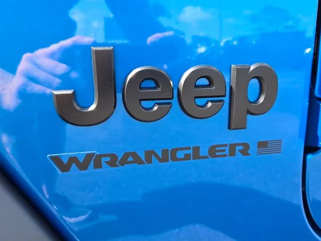 New 2026 Hydro Blue Pearl-Coat Exterior Paint Jeep Sport S image 11