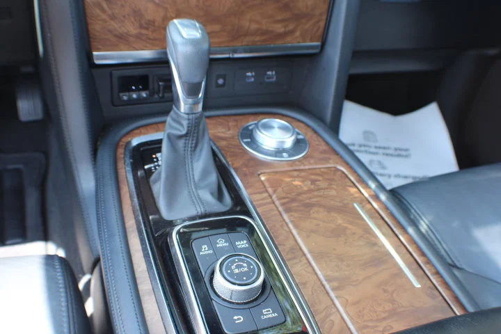 Used 2021 Gray Nissan SL image 11