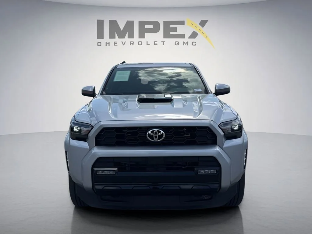 Used 2025 Silver Toyota SR5 image 8