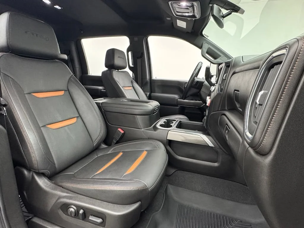Used 2022 Onyx Black GMC AT4 image 32