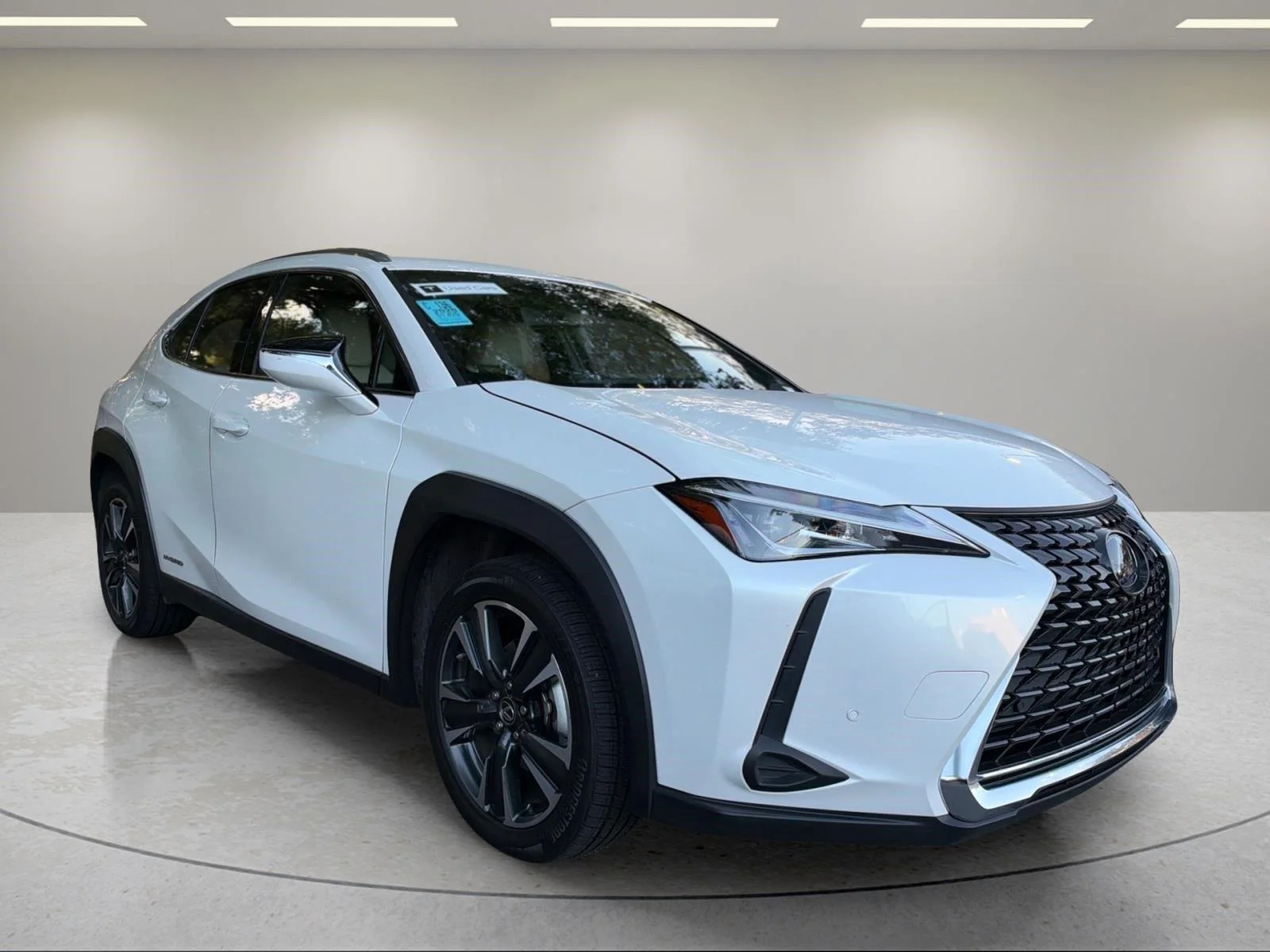 Used 2020 Eminent White Pearl Lexus UX 250h image 12
