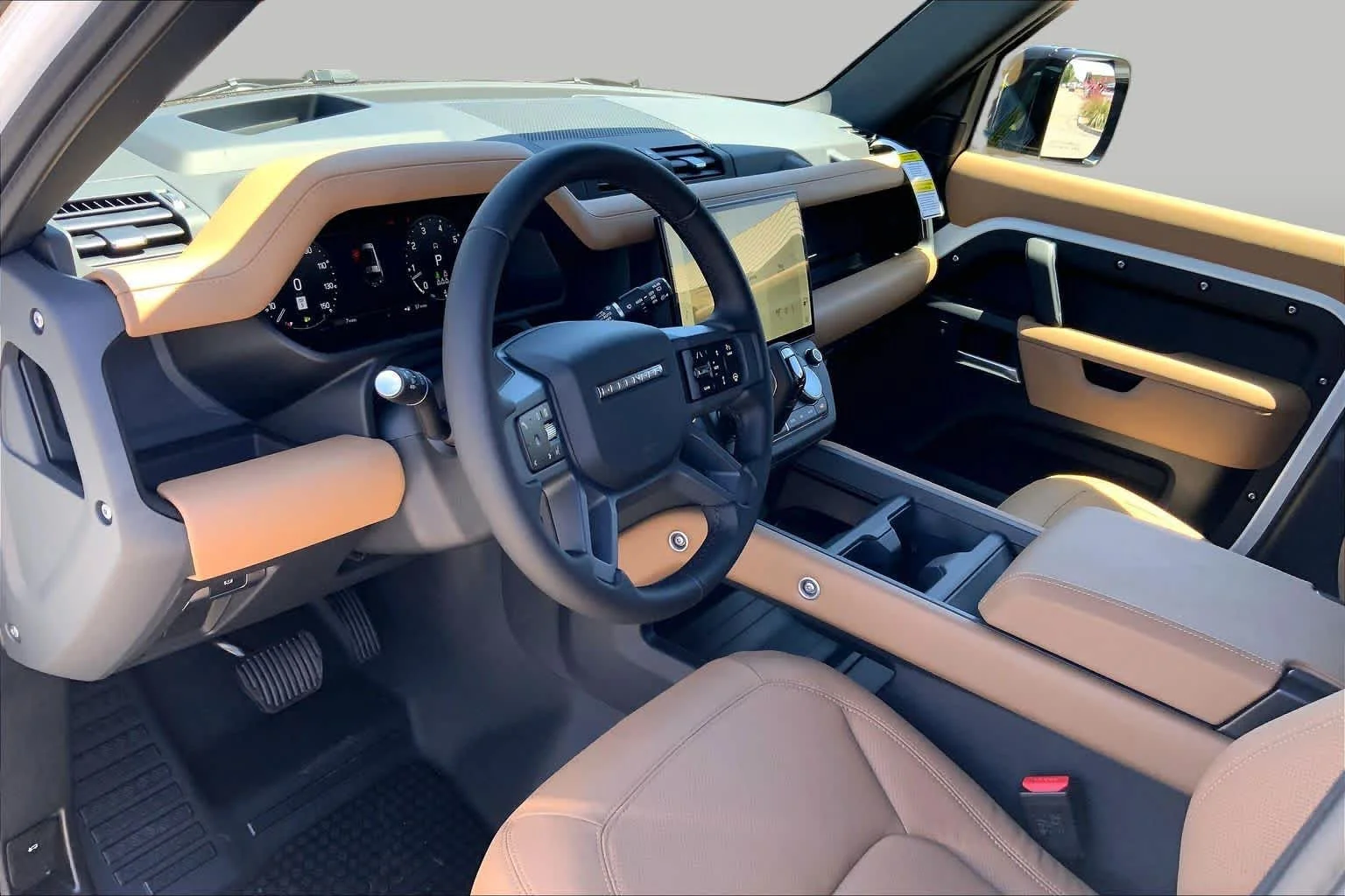 New 2026 Fuji White Land Rover X-Dynamic SE image 8