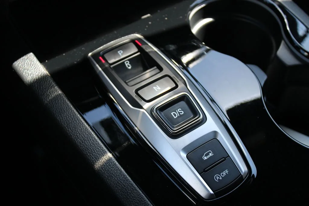 Used 2020 Lunar Silver Metallic Honda Touring image 23