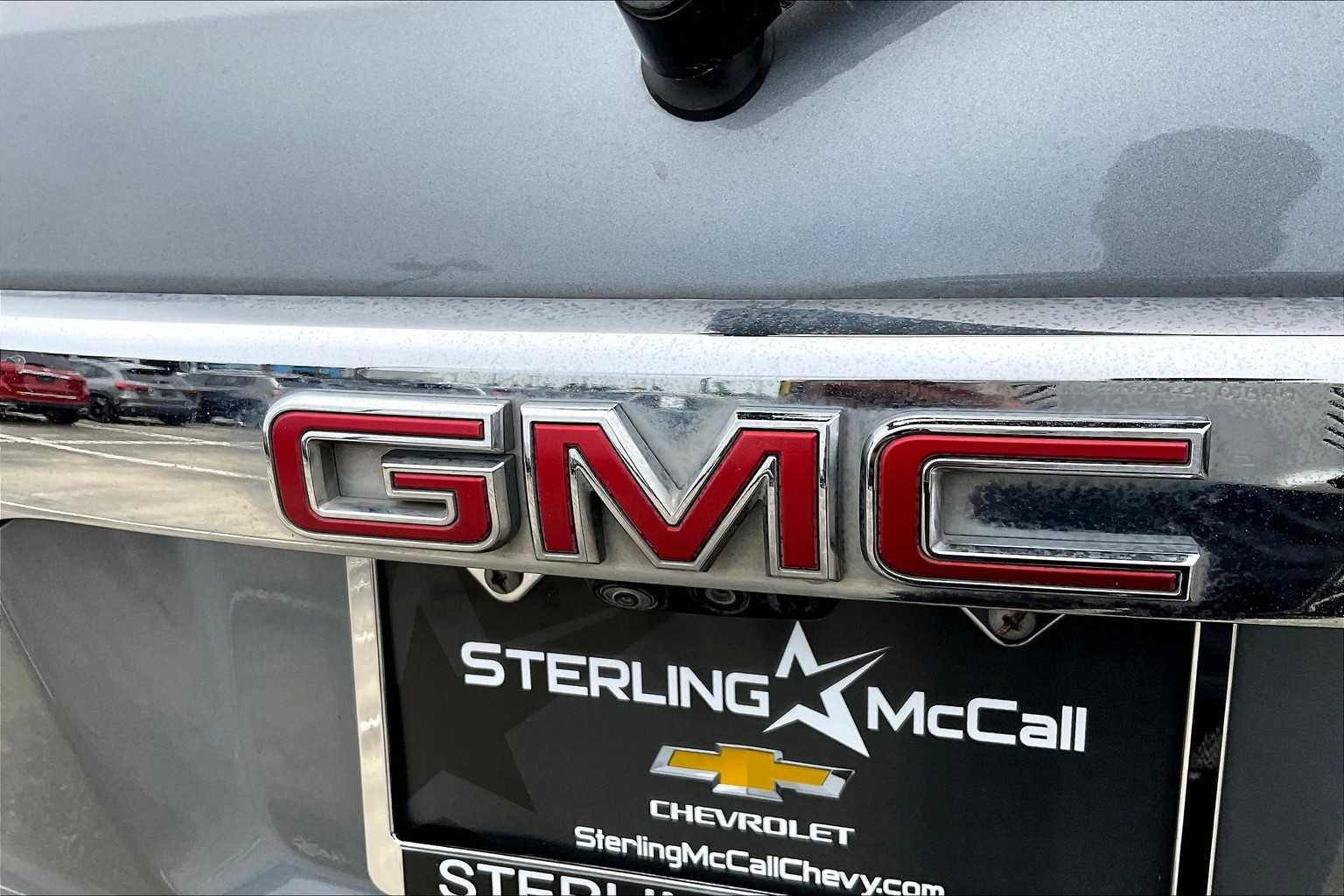 Used 2022 Satin Steel Metallic GMC Denali image 9