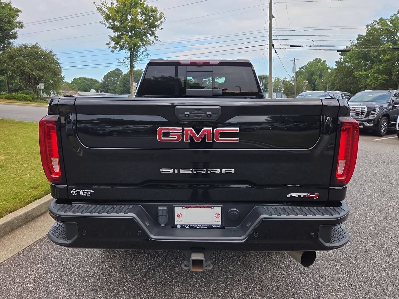 Used 2022 ONYX BLACK GMC AT4 image 7