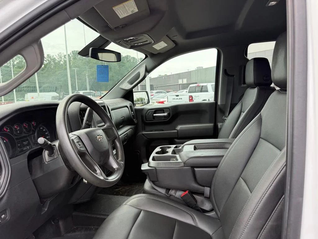 Used 2020 White Chevrolet WT image 4