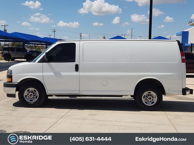 Used 2022 White GMC Work Van image 4